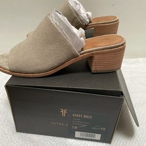 Frye Cindy Suede Mule size 7